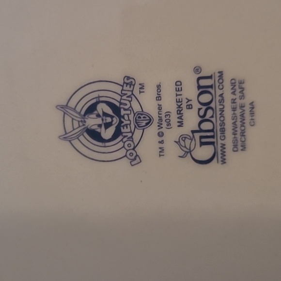 Gibson Looney Tunes tweety bird plates, bowls, and mugs - Picture 8 of 8